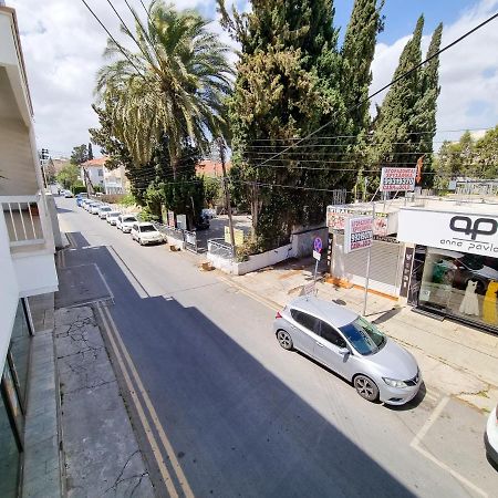 Cheer Up City Apartment, Near To The Finikoudes Beach Lárnaca Exterior foto