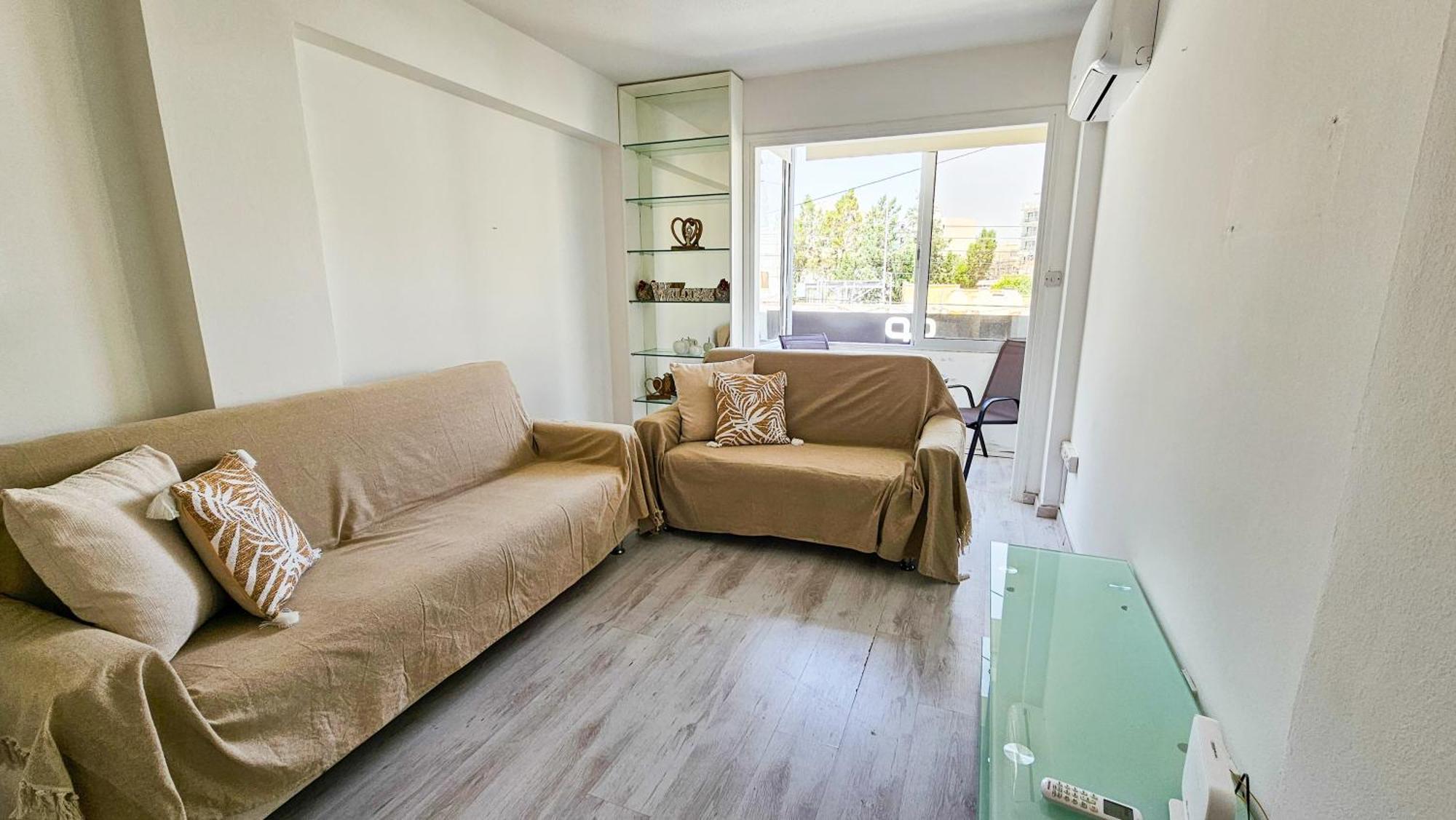 Cheer Up City Apartment, Near To The Finikoudes Beach Lárnaca Exterior foto